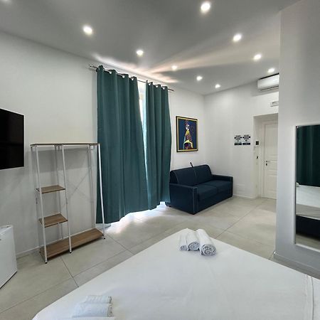 Enjoy Rooms Napels Buitenkant foto