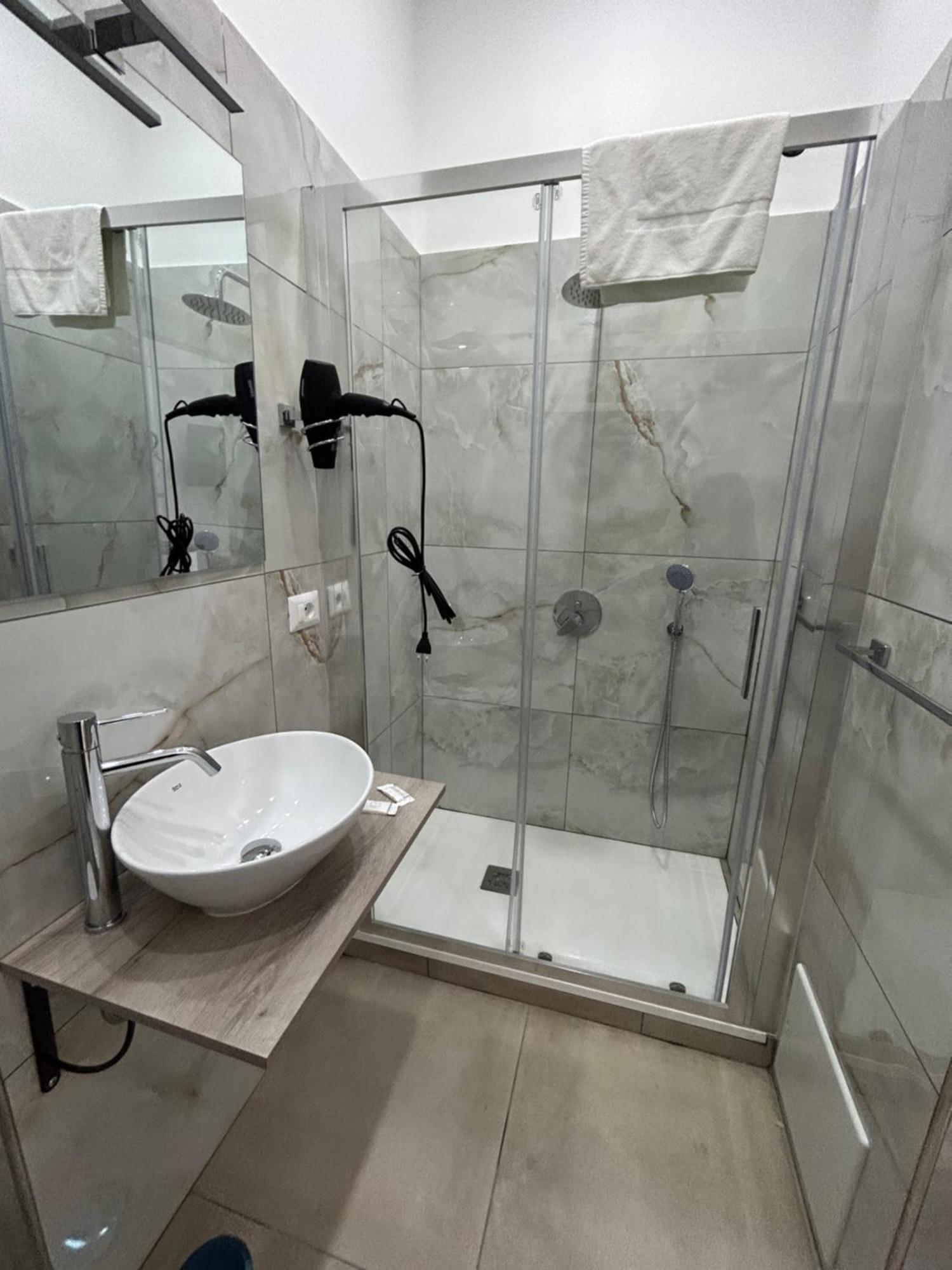 Enjoy Rooms Napels Buitenkant foto