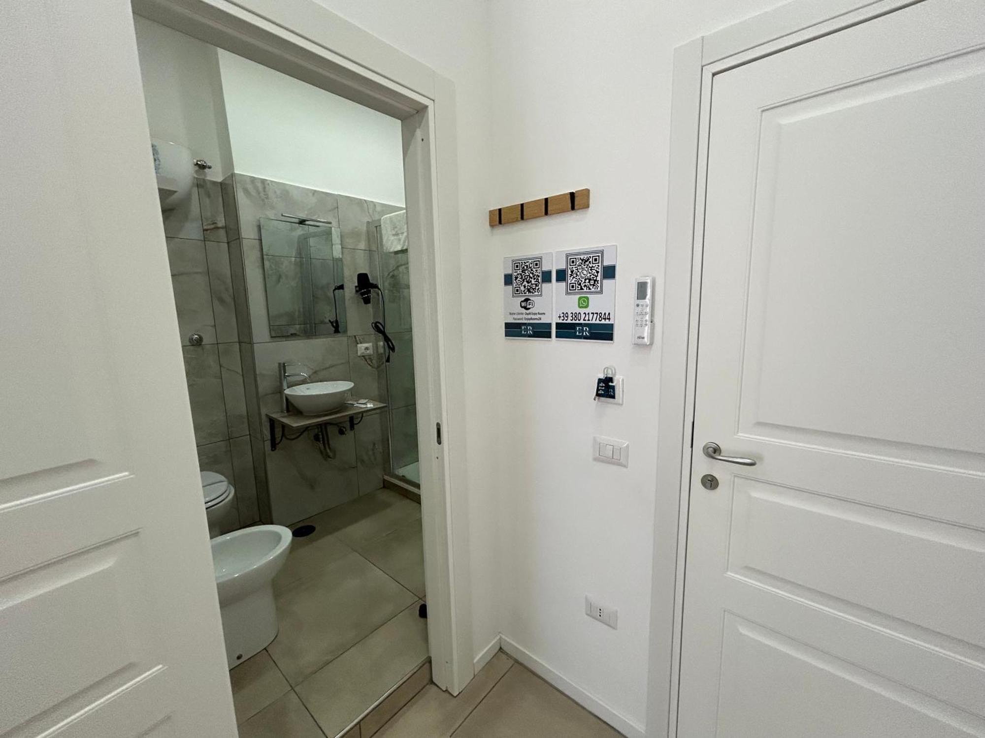 Enjoy Rooms Napels Buitenkant foto