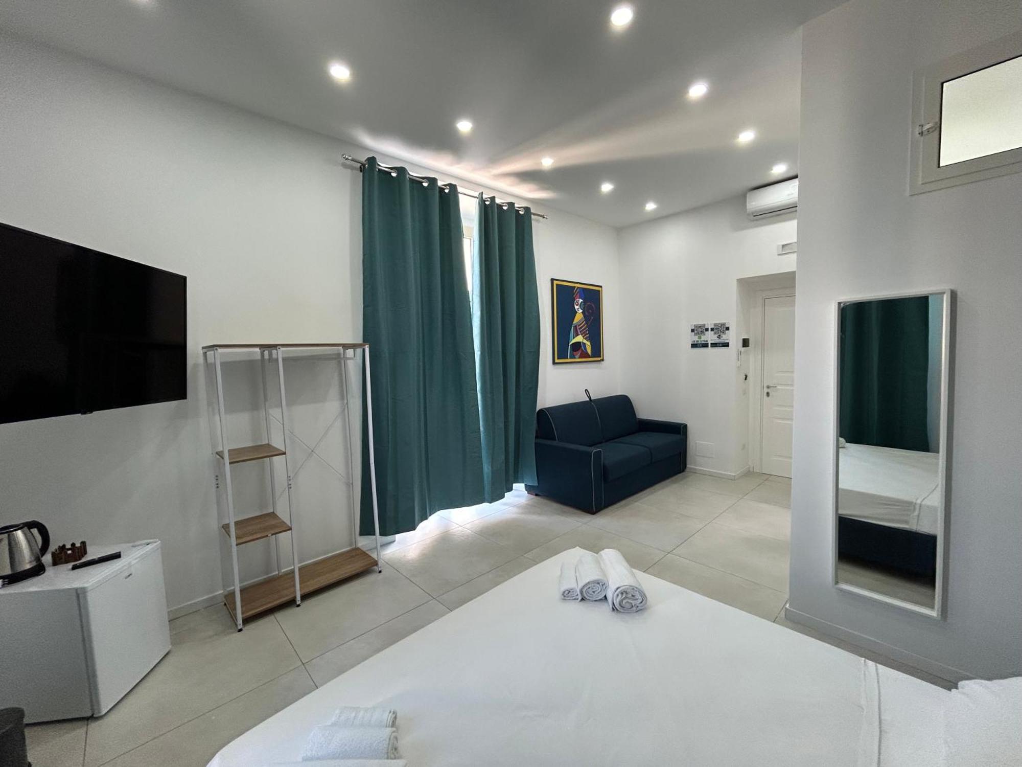 Enjoy Rooms Napels Buitenkant foto