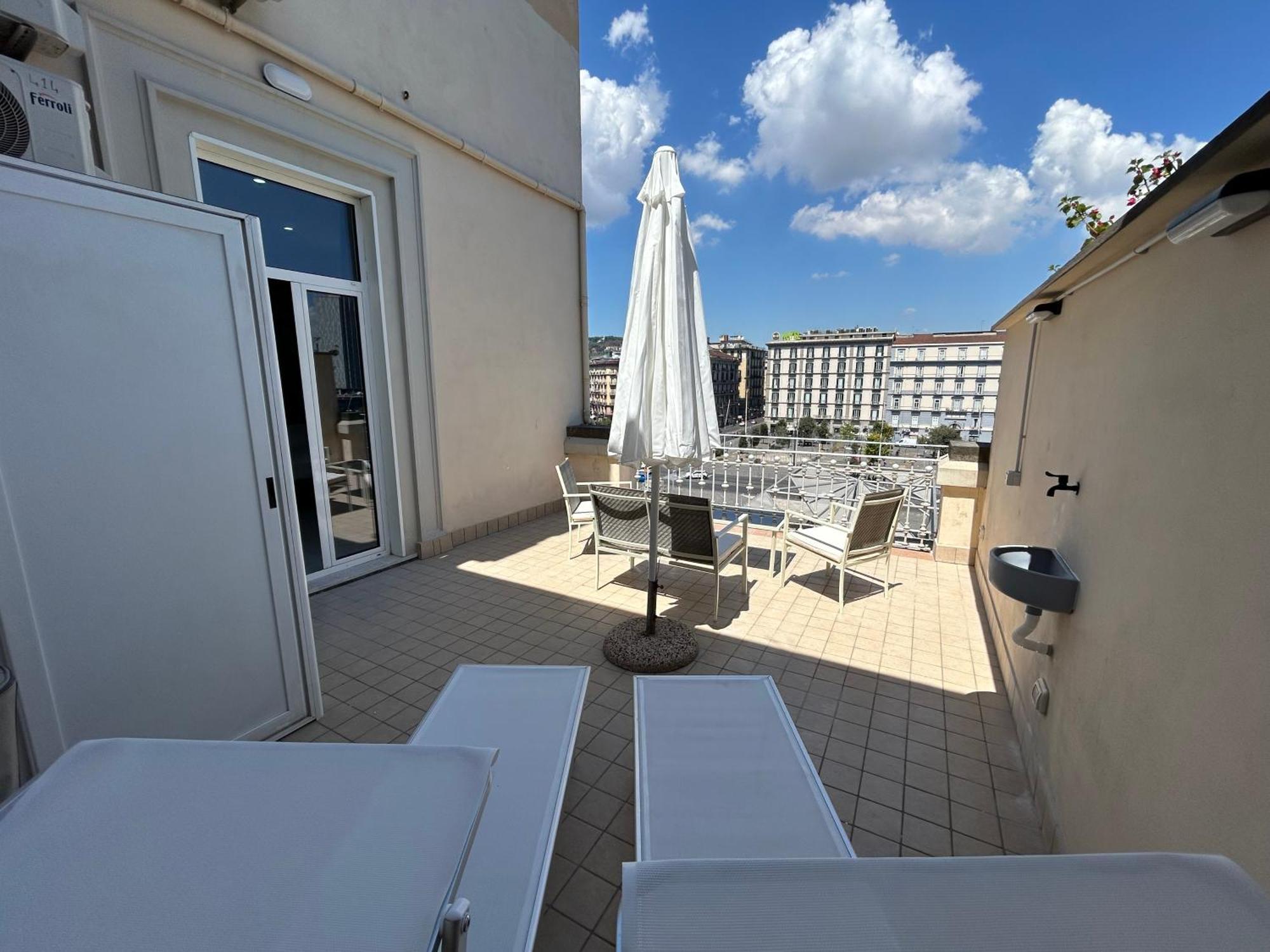 Enjoy Rooms Napels Buitenkant foto